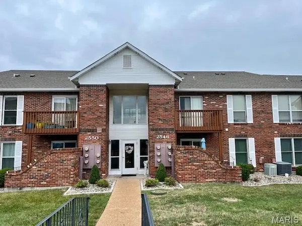 2546 Coppergate Square DR #E, St Louis, MO 63129