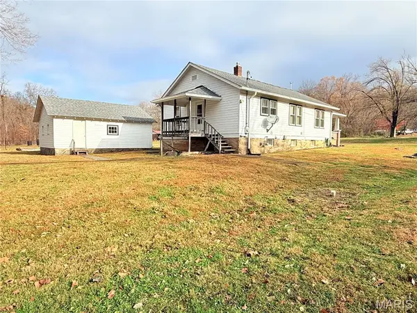 301 N Bogy ST, Pilot Knob, MO 63663