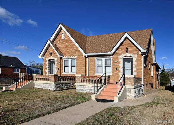 737 Cumberland DR, St Louis, MO 63125