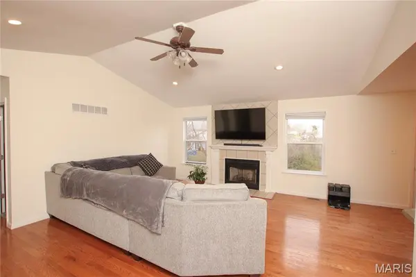 689 Antler CT, Sullivan, MO 63080