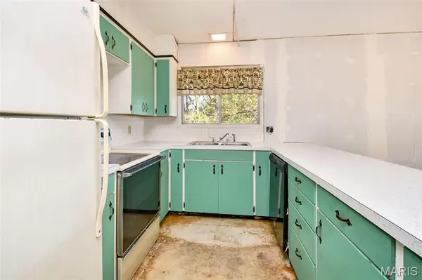 573 State Highway Y, Branson, MO 65653