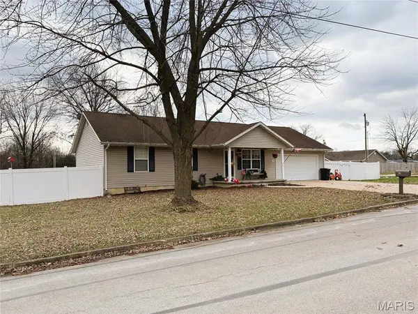 14 Dogwood CT, Montgomery City, MO 63361