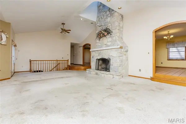 2677 Eisenbath RD, O'fallon, MO 63366