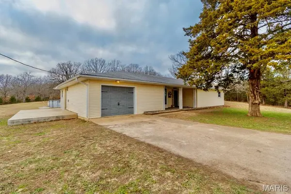 30353 STARLING DR, Stoutland, MO 65567