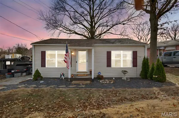 2433 Ridgecrest DR, Arnold, MO 63010