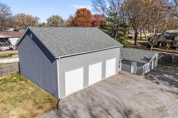 2060 Decker RD, Maryville, IL 62062