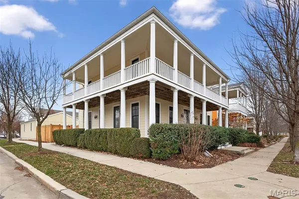 3627 Arpent ST, St Charles, MO 63301