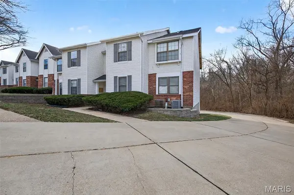 6458 White Cap LN #B, St Louis, MO 63033
