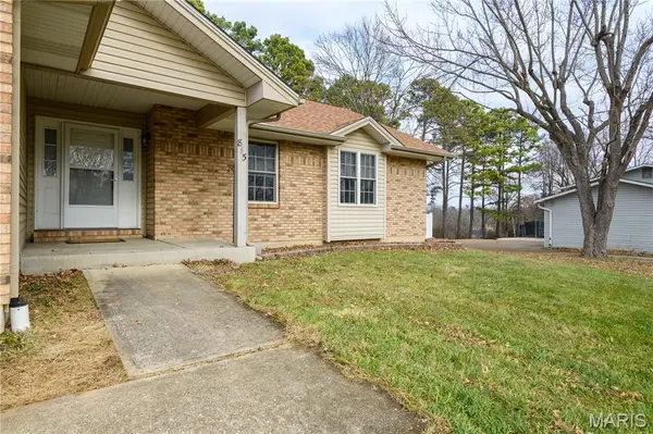 815 Suncrest DR, Hillsboro, MO 63050