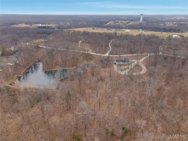 10181 Dawn RD, Foristell, MO 63348