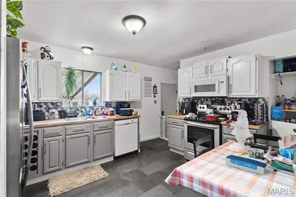 702 1st ST, Warrenton, MO 63383