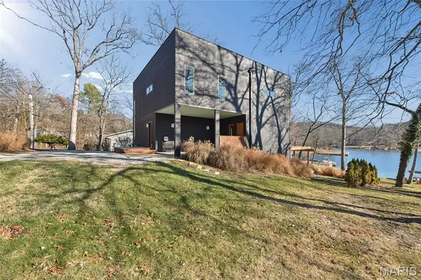 6252 N Lakeshore Drive, Byrnes Mill, MO 63051