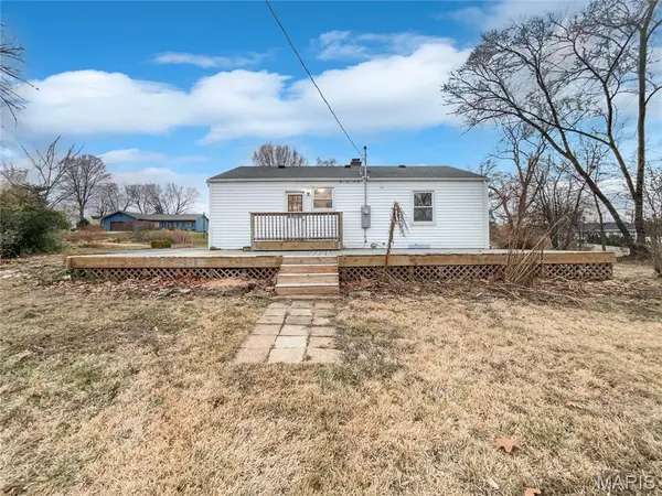 614 Barton LN, Ballwin, MO 63021