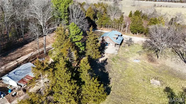 1997 County Road 22, Caledonia, MO 63631