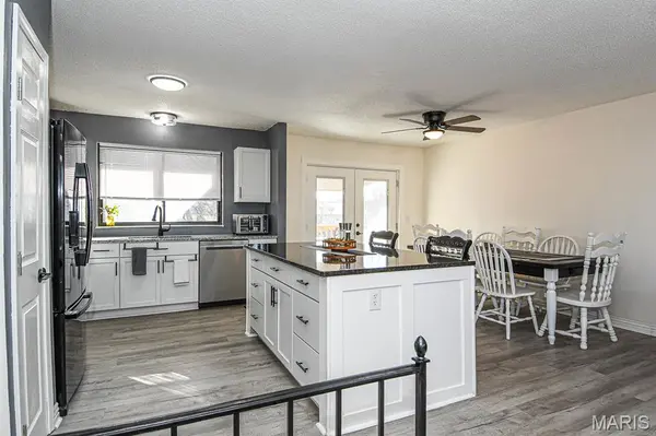 5408 Gloucester RD, High Ridge, MO 63049