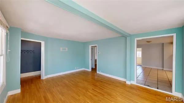 3316 Commonwealth AVE, St Louis, MO 63143
