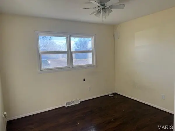 11812 Pine ST, Centertown, MO 65023