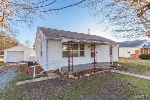 536 Pine ST, Farmington, MO 63640