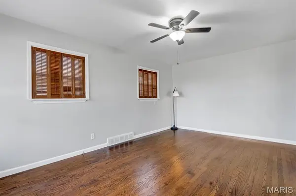 232 Rayburn AVE, Sunset Hills, MO 63127