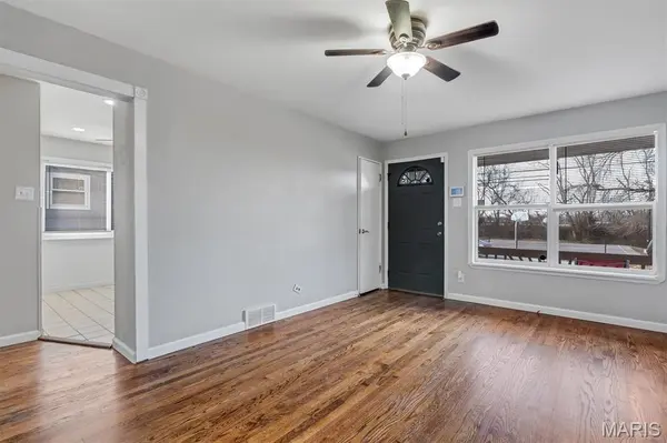 232 Rayburn AVE, Sunset Hills, MO 63127