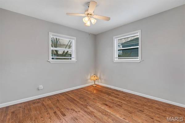 232 Rayburn AVE, Sunset Hills, MO 63127