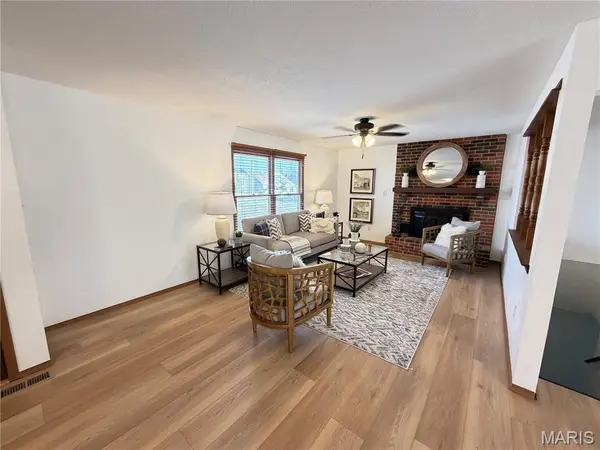 1945 Old Gray Summit RD, Pacific, MO 63069