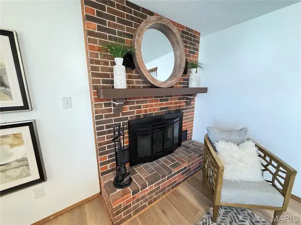 1945 Old Gray Summit RD, Pacific, MO 63069