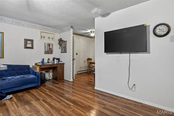 1 Toler DR, Fredericktown, MO 63645