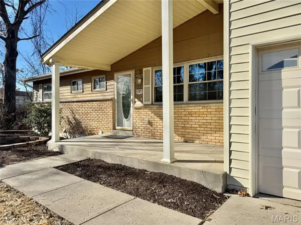 1261 Moonlight DR, Arnold, MO 63010