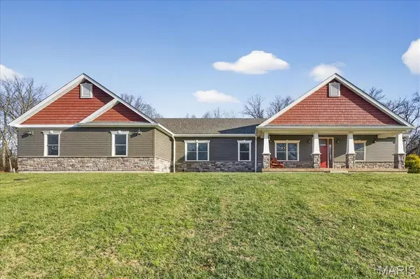 60 S Creek DR, Moscow Mills, MO 63362
