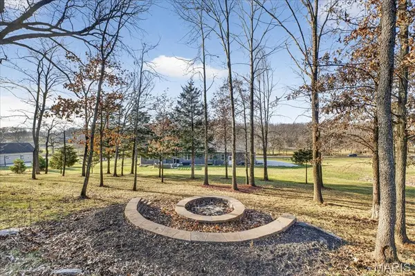 60 S Creek DR, Moscow Mills, MO 63362