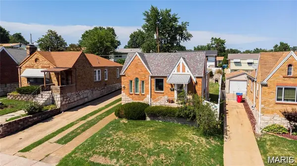 317 Tacoma DR, Mehlville, MO 63125