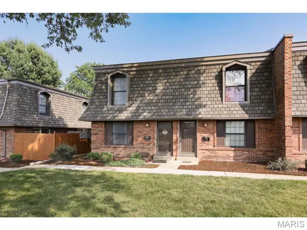 1908 Union RD, Mehlville, MO 63125