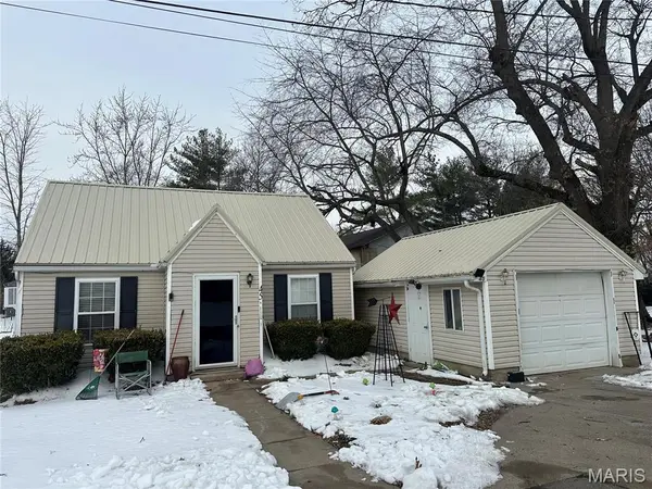 45 N Legion ST,  Benton,  MO 63736
