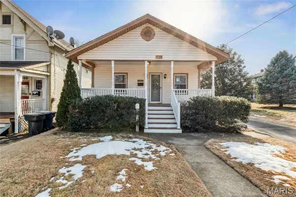 7250 Arsenal ST,  Maplewood,  MO 63143