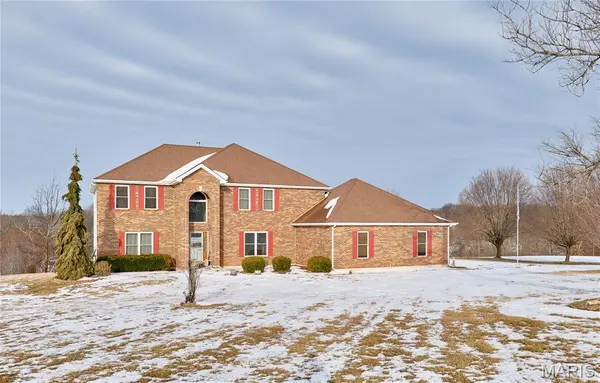 51 Fox Hollow LN, Eolia, MO 63344
