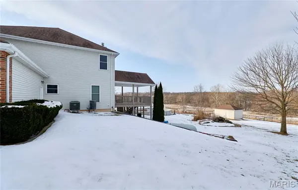 51 Fox Hollow LN, Eolia, MO 63344