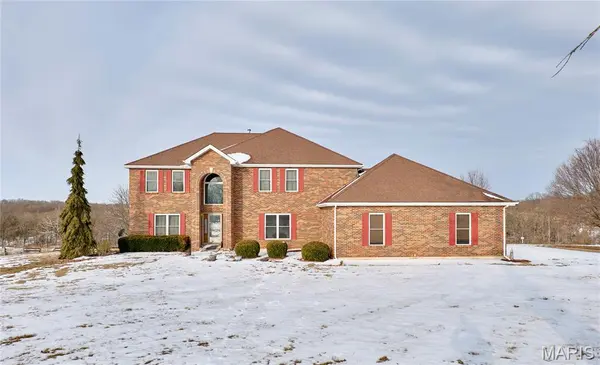 51 Fox Hollow LN,  Eolia,  MO 63344