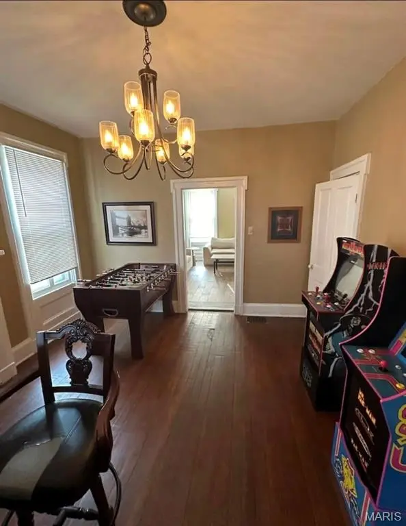 568 Madison ST, St Charles, MO 63301