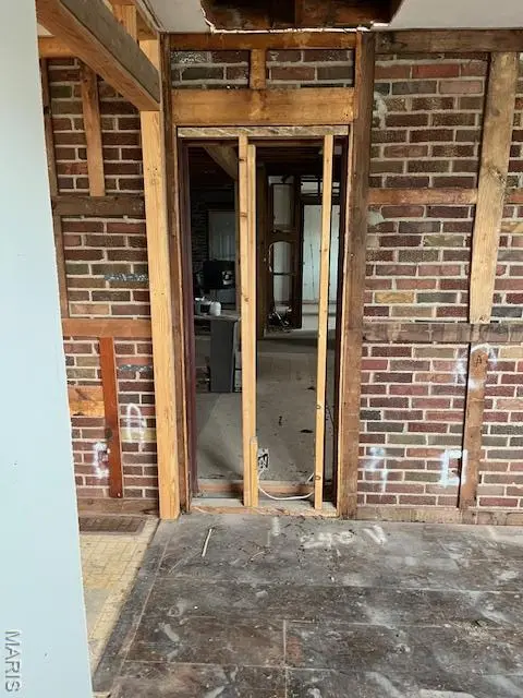 9607 Reavis RD, Affton, MO 63123