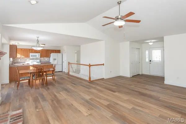 251 Old Chesapeake DR, Wentzville, MO 63385
