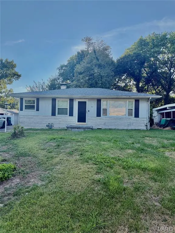 511 Judith Ann PL, Fairview Heights, IL 62208
