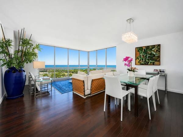 1555 N Dearborn Pkwy #14AB, Chicago, IL 60610