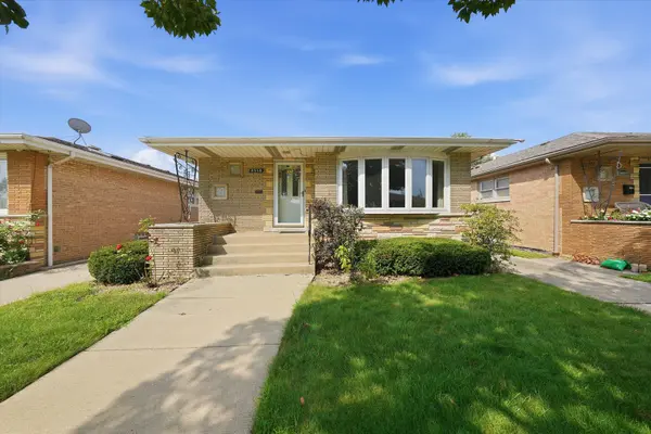 8350 S Karlov AVE, Chicago, IL 60652