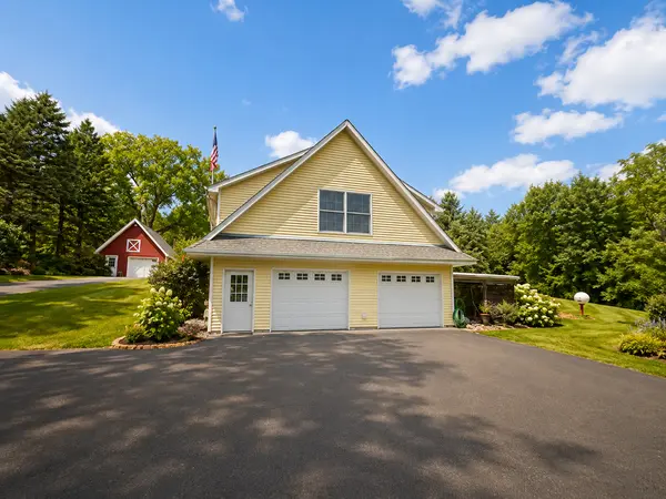 3020 Oakdale DR, Pine Springs, MN 55115