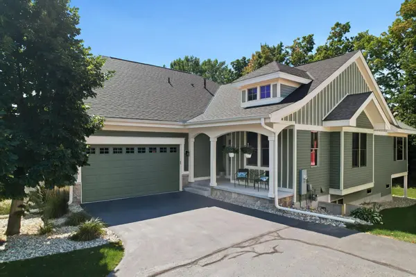 4033 Heritage LN SE, Prior Lake, MN 55372