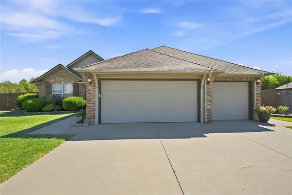 11601 SW 17th CT, Yukon, OK 73099