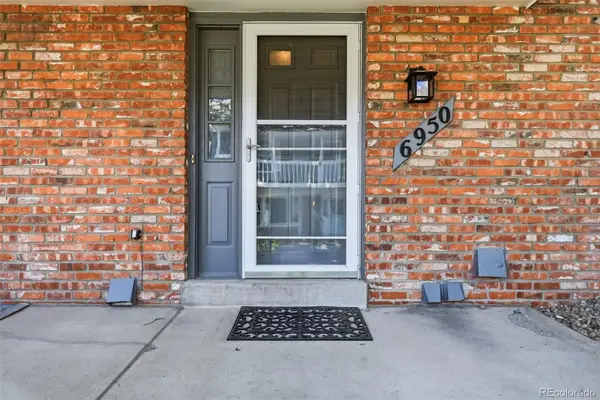 6950 E Briarwood DR, Centennial, CO 80112