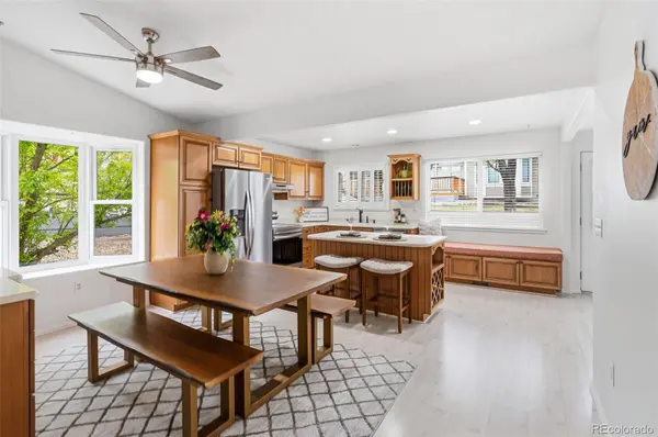 41 Canongate LN, Highlands Ranch, CO 80130