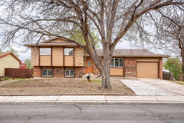 2061 S Richfield ST, Aurora, CO 80013